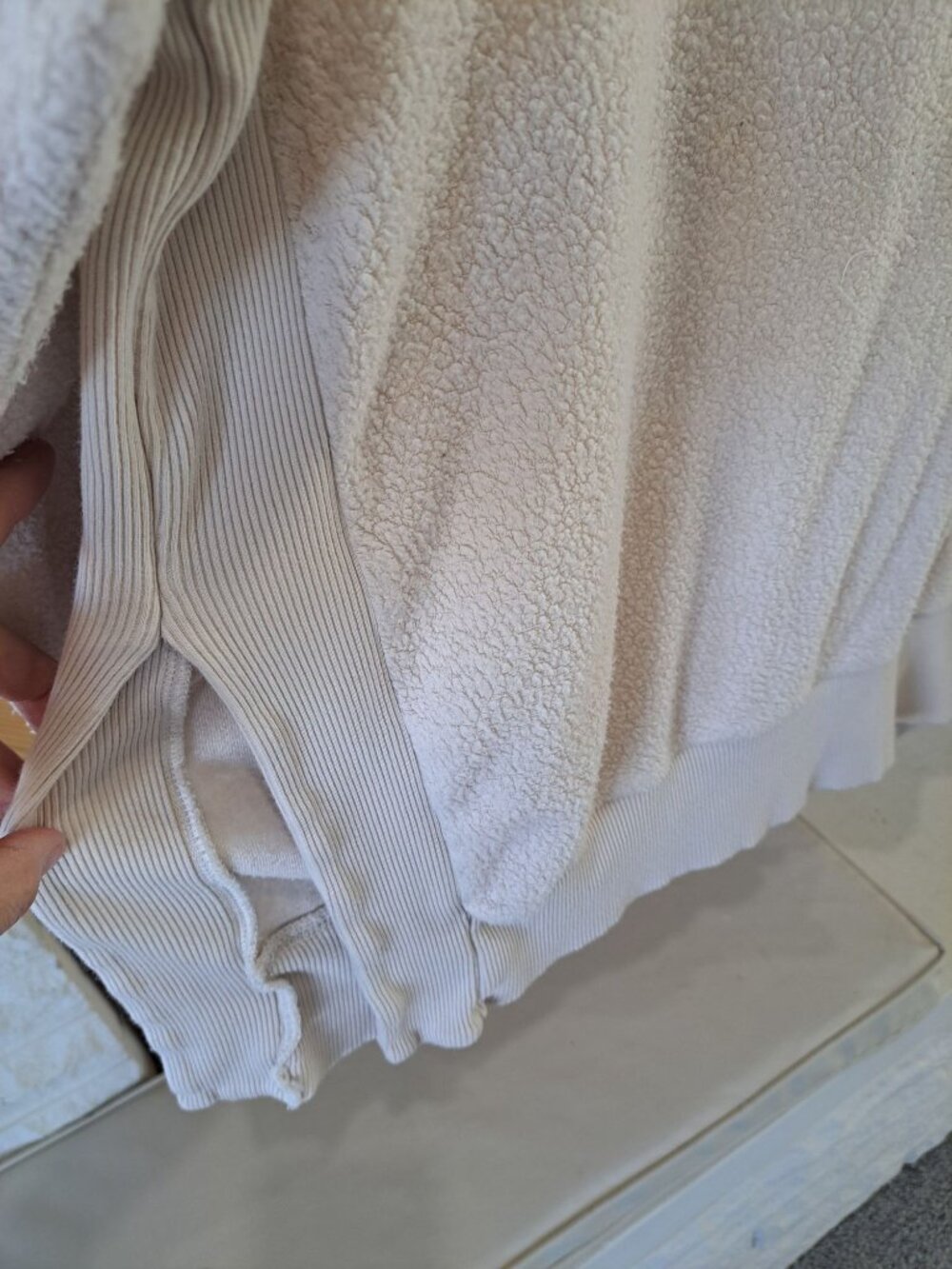 Aerie Chilled Out Large Beige Sherpa Sweatshirt Ribbed Side Panels Women's Cozy - Picture 3 of 11